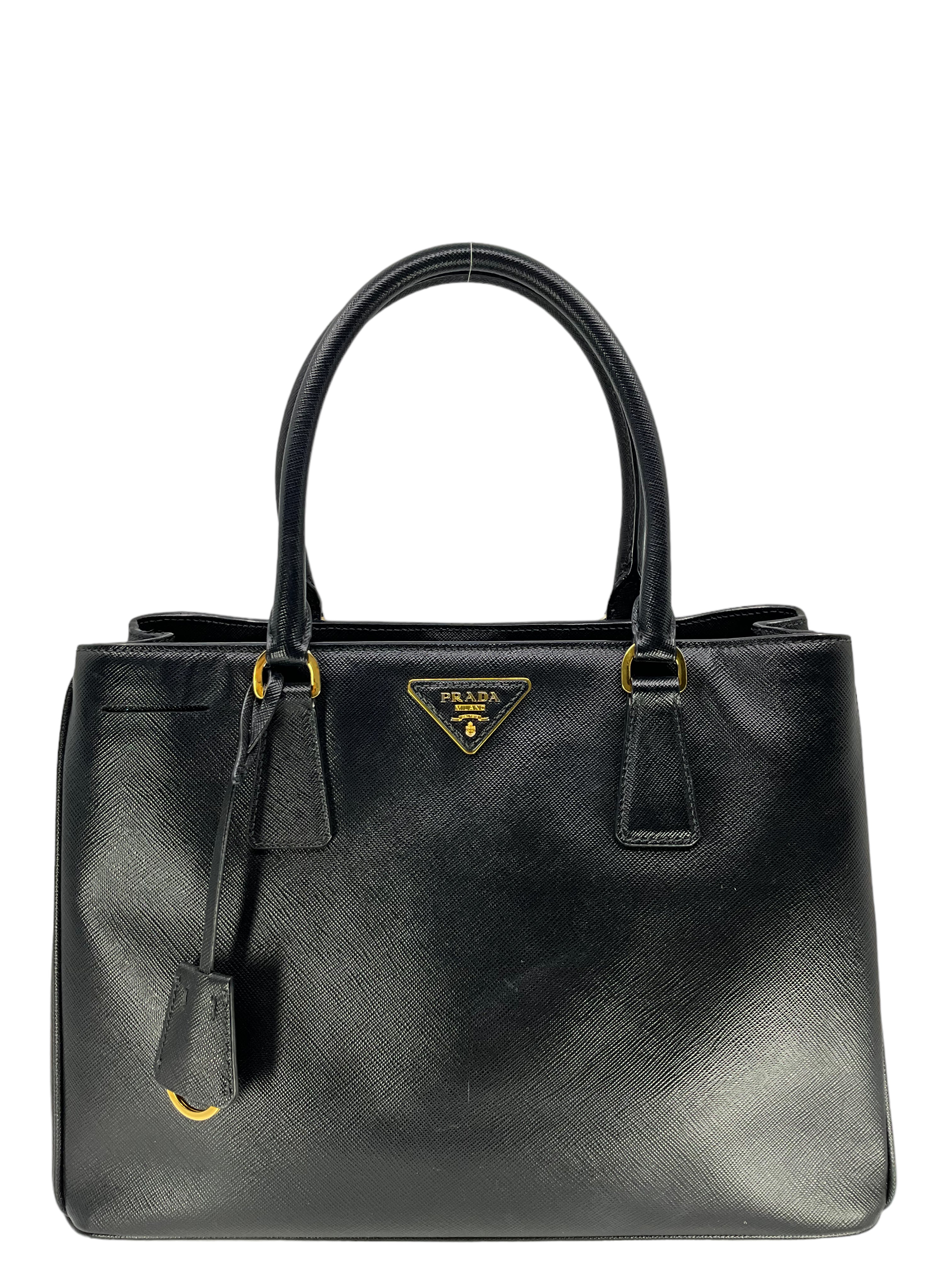 Saffiano leather tote outlet prada