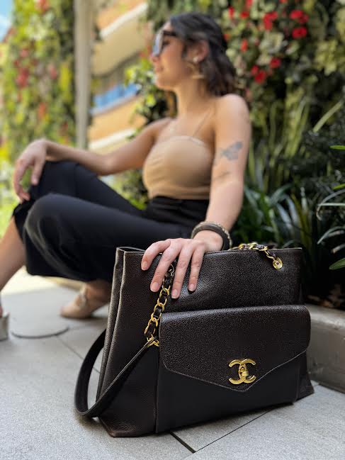 Vintage caviar chanel bag sale