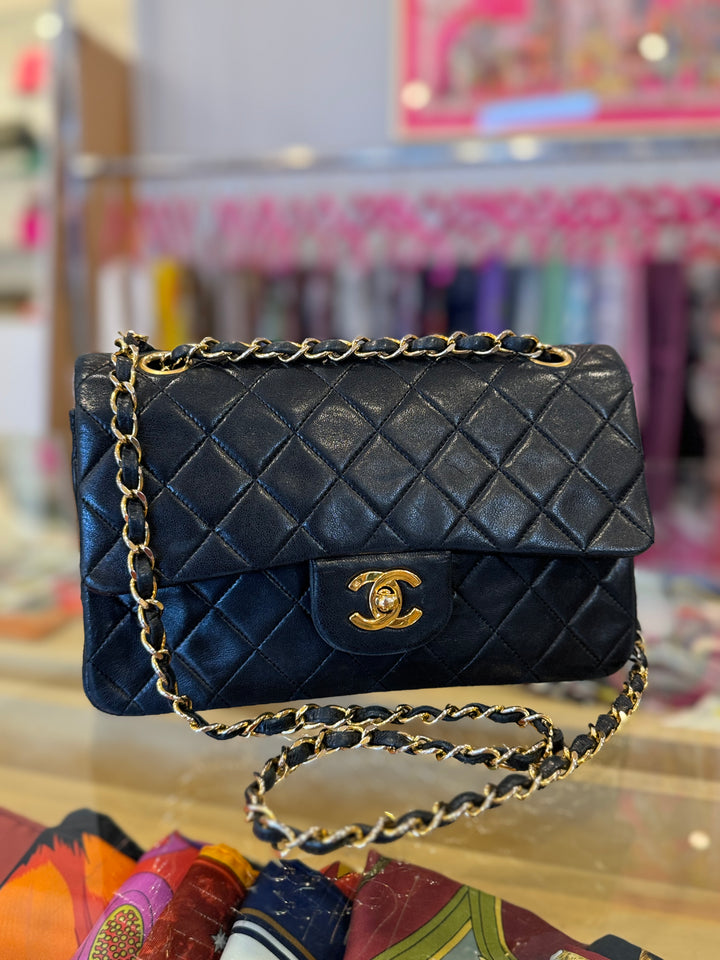 Small quilted chanel bag online