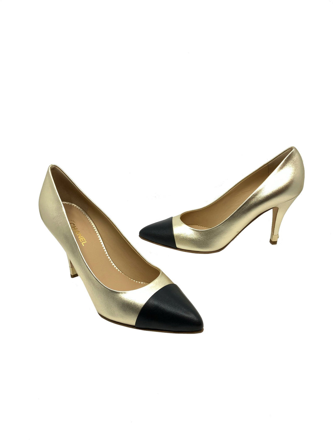 Chanel Women's deals Gold Leather Heels