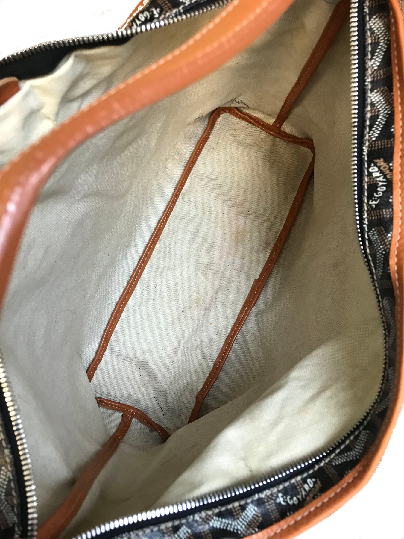 Goyard Vintage Goyardine Fidji Hobo - White Hobos, Handbags